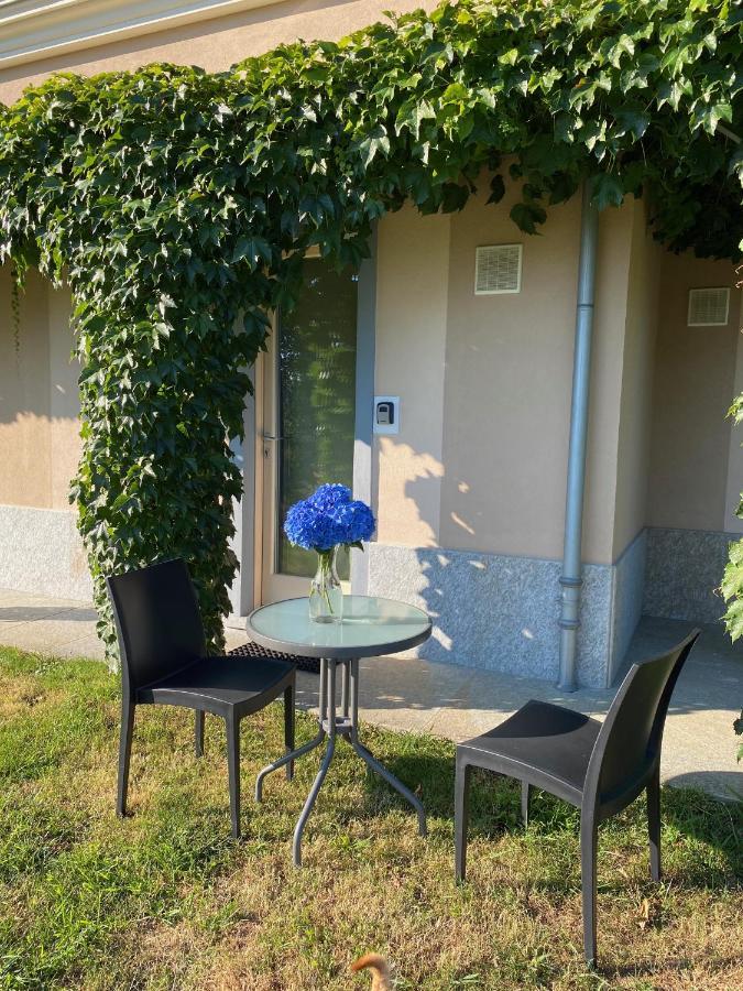 Cascina Serra Eco-House Beb Muzzano Bagian luar foto